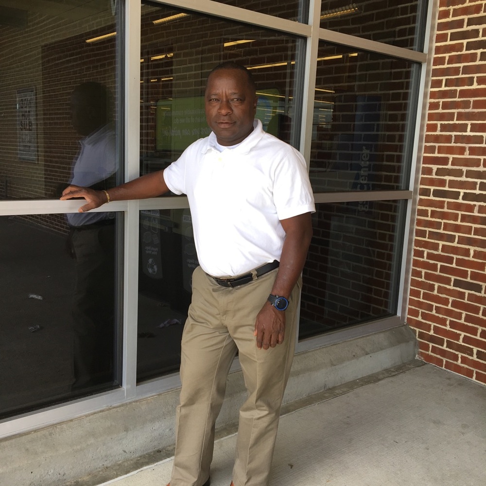 Meet your Posher, Amos